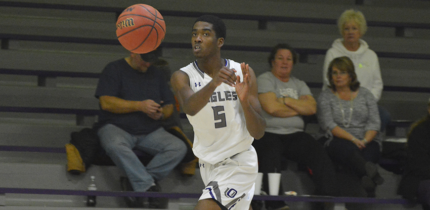 Wildcats Hold Off Eagles In Men's Basketball Action