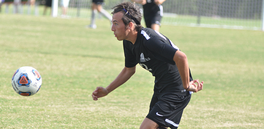 Men’s Soccer Team Remains Unbeaten With Road Win