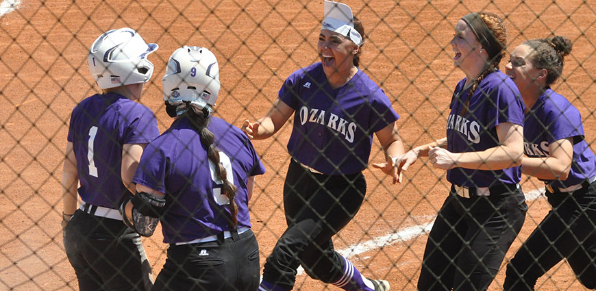 Softball Team Completes Sweep; Advances To The Playoffs