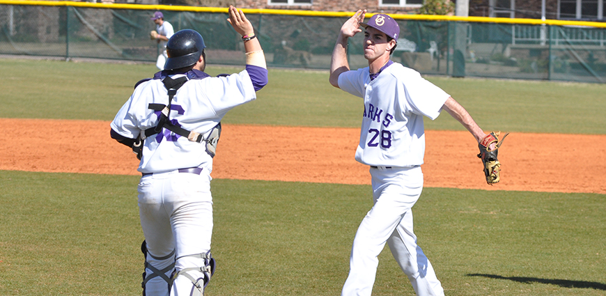 Eagles Split Double-Header Thanks To Late Rally In Game One