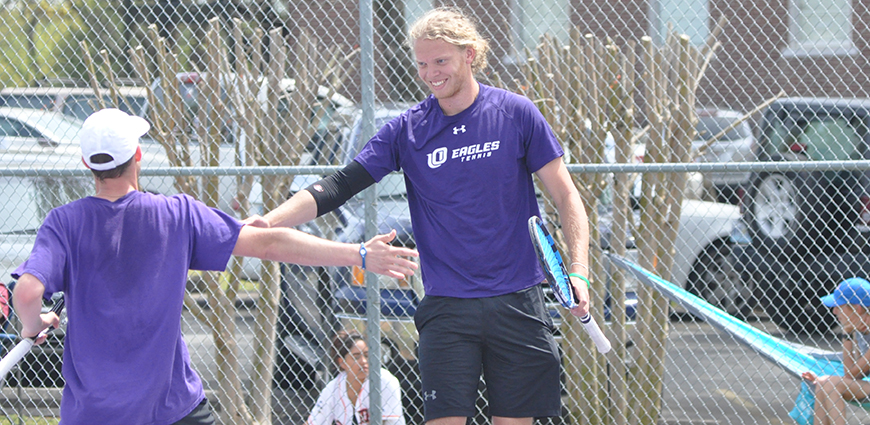 Men’s Tennis Team Cruises To 6-3 Win Over Centenary