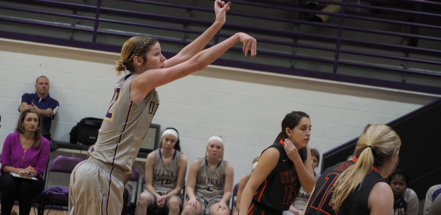 Moltz Posts Double-Double To Pace Ozarks