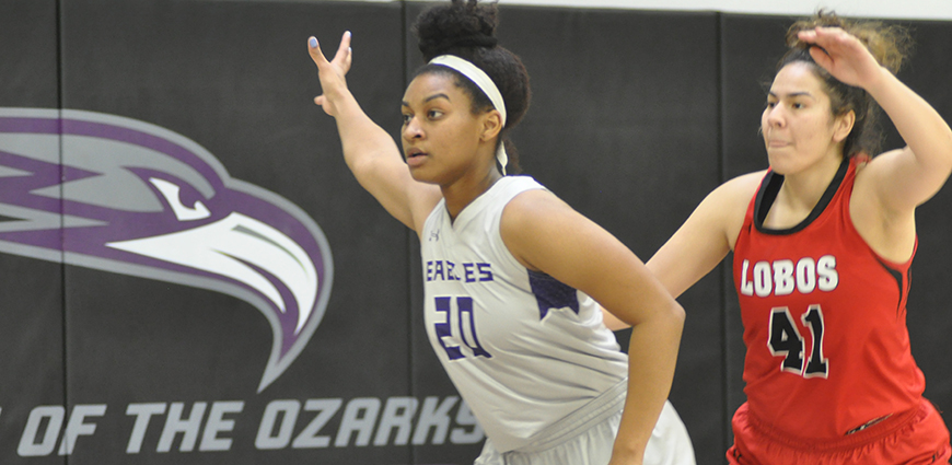 Diamond Goodwyn posted a double-double with 11 points and ten rebounds.