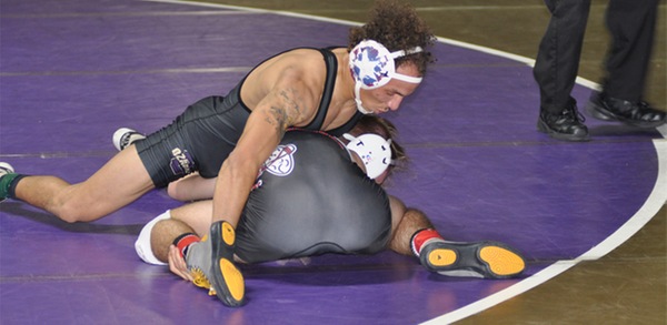 Wrestling Team Among Top-8 After Day One Of NCAA III Regional Championships