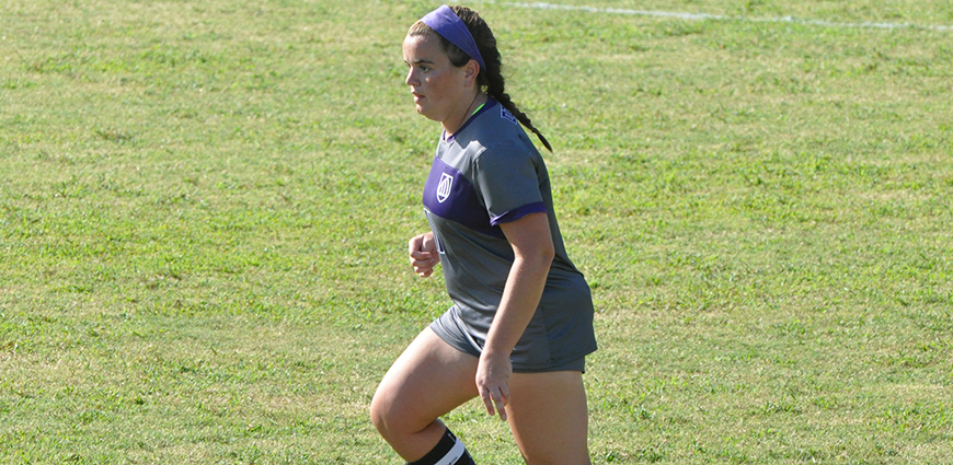 Olivia Allard and the Eagles played tough against No. 9 Hardin-Simmons, but dropped the match 3-0.