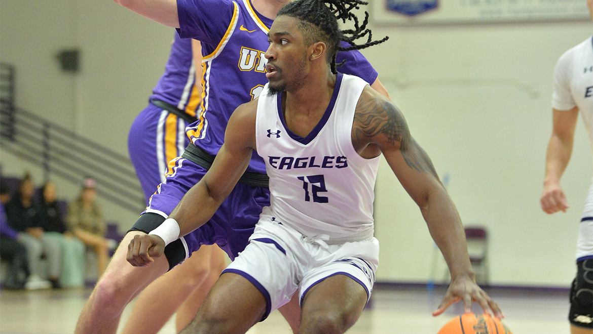 Evan Willingham and the Eagles went on the road and lost against LeTourneau.